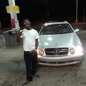 Meet your Posher, Corey